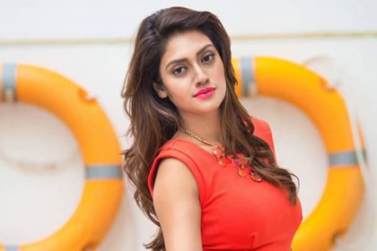 ৬ বছর আগেই বিয়ে করেছেন নুসরাত!