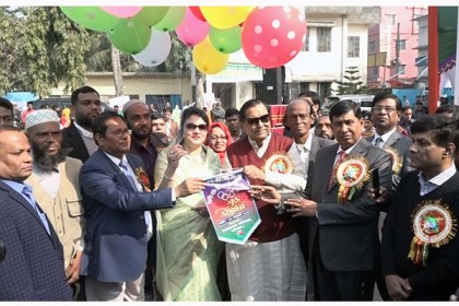 খেলার মাঠ সংরক্ষণের নির্দেশ মেননের