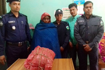 কামারখন্দে গাঁজাসহ নারী মাদক ব্যবসায়ী আটক

