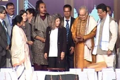 
পর্দা উঠল ৪২তম কলকাতা আন্তর্জাতিক বই মেলার
