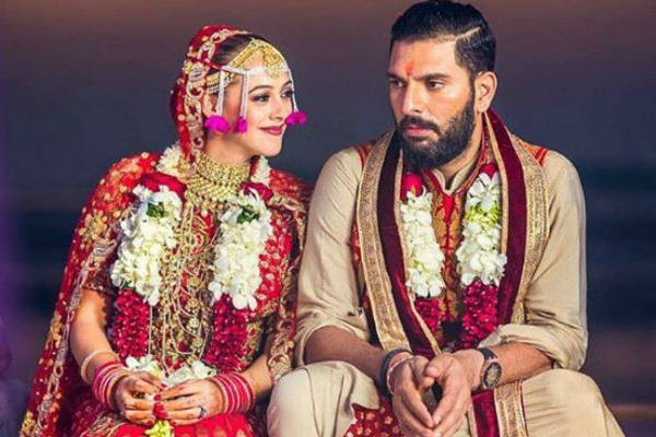 স্ত্রীর সঙ্গে ছবি পোস্ট করে বিস্ফোরক মন্তব্য যুবরাজের‌