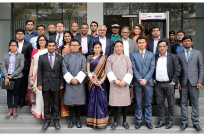 ভারতীয় ও ভুটানের শিক্ষানবিশ কূটনীতিকদের ইস্ট ওয়েস্ট মিডিয়া পরিদর্শন