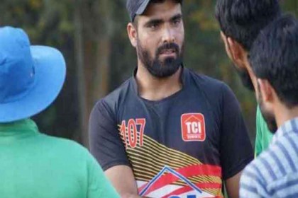 গলি থেকে রাজপথে! 