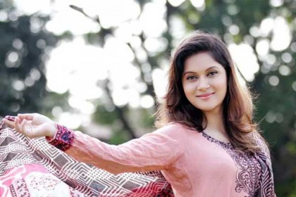 মিথিলার স্বল্পদৈর্ঘ্য চলচ্চিত্র 'মুখোমুখি'
