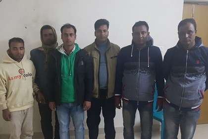 নরসিংদীতে ডাকাতির ঘটনায় দুই এসআই ও কনস্টেবল রিমান্ডে
