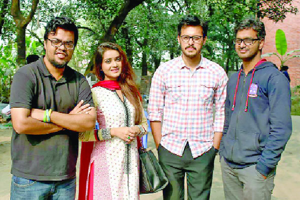 নাটক চশমায় লেগে থাকা ভালোবাসা
