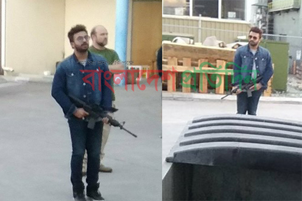 সুপার হিরো'র শুটিংয়ে 'অরিজিনাল আর্মস'