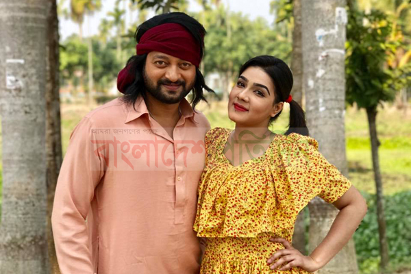 মানিকগঞ্জে 'আনন্দ অশ্রু'