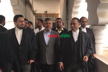 আগাম জামিন নিলেন শওকত মাহমুদ