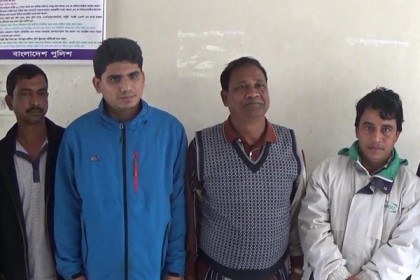 ঝিনাইদহে বিএনপি-জামায়াতের ২২ নেতাকর্মী গ্রেফতার, ককটেল উদ্ধার

