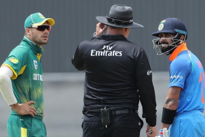 জয়ের জন্য ২ রান বাকি থাকতে লাঞ্চের ডাক আম্পায়ারদের!