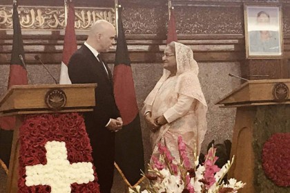 প্রধানমন্ত্রীর সঙ্গে সুইস প্রেসিডেন্টের বৈঠক