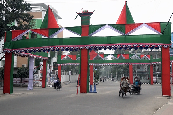 প্রধানমন্ত্রীর সফরকে ঘিরে বরিশালে উৎসবের আমেজ