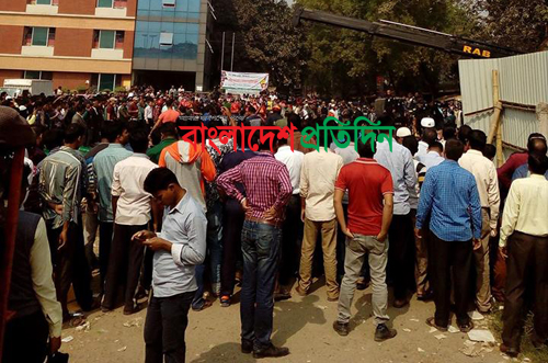 বিমানবন্দরের কাস্টমস অফিসের পার্শ্ববর্তী দেয়াল ধসে নিহত ১