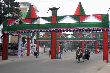 প্রধানমন্ত্রীর সফরকে ঘিরে বরিশালে উৎসবের আমেজ