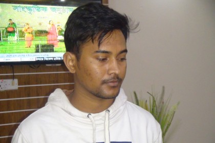মাদারীপুরে প্রমাণসহ প্রশ্ন ফাঁসকারী আটক