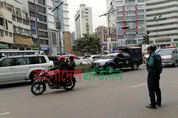 আদালতের উদ্দেশে রওনা দিলেন খালেদা জিয়া 