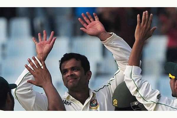 লঙ্কান শিবিরে ফের জোড়া আঘাত রাজ্জাকের