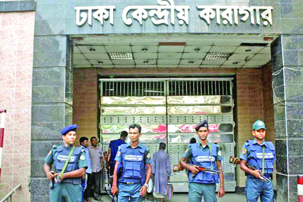খালেদার সঙ্গে দেখা করলেন ৪ স্বজন