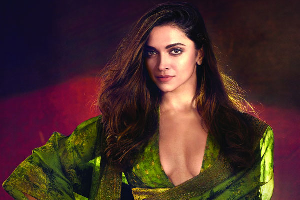 ১৫০০ কোটির দীপিকা