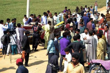 পাকিস্তানে সড়ক দুর্ঘটনায় নিহত ১১