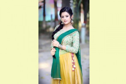 চিকিৎসকদের পরামর্শে 'চন্দ্রাবতী' ছাড়লেন পরীমণি

