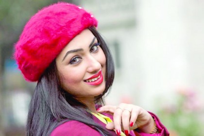 পরী ছাড়লেন, অপু যোগ দিলেন