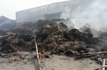 মাদারীপুরে জুট মিলে আগুন, ১৫ ঘণ্টার চেষ্টায় নিয়ন্ত্রণে