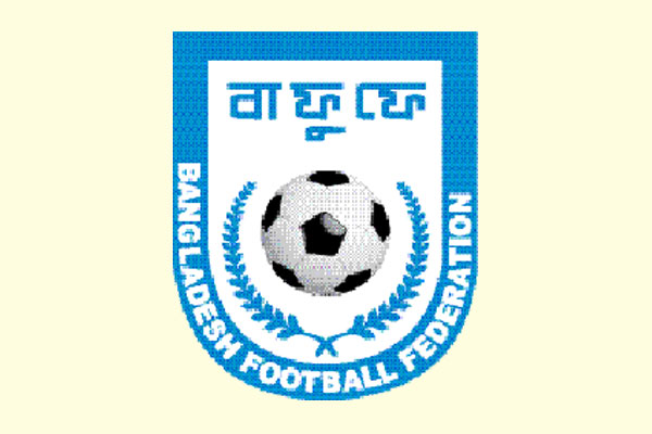 ঘরের মাঠে স্বপ্ন দেখছে বাংলাদেশ