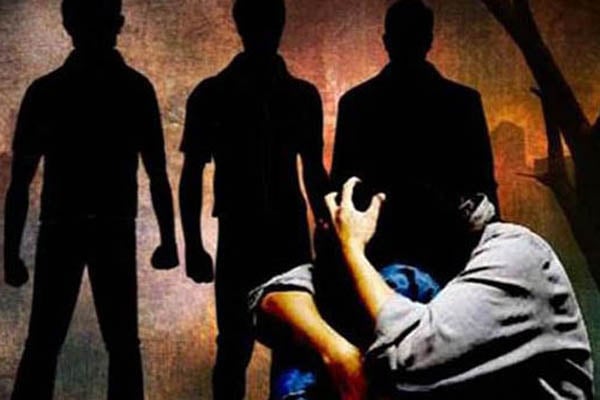সহপাঠীদের হাতেই গণধর্ষণের শিকার স্কুল ছাত্রী