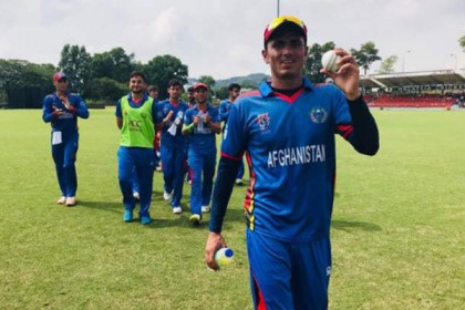 ওয়াকার ইউনিসের ২৮ বছরের রেকর্ড ভাঙলেন আফগান ক্রিকেটার