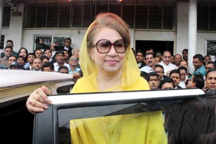খালেদা জিয়ার সাথে স্বজনদের সাক্ষাৎ