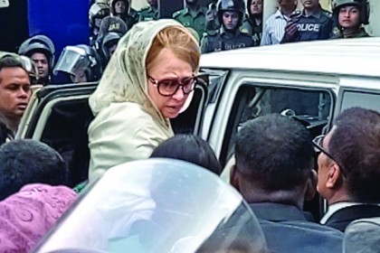 খালেদা জিয়ার রায়ের কপি মিলবে সোমবার