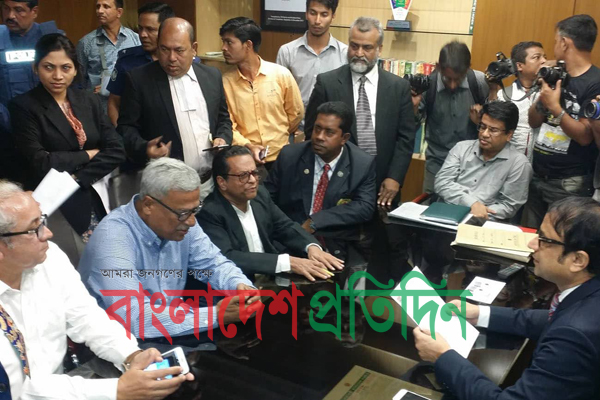 ঢাকা জেলা প্রশাসকের কাছে বিএনপির স্মারকলিপি