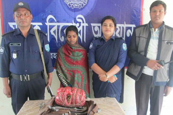 লালমনিরহাটে হেরোইন ও গাঁজাসহ আটক ২


