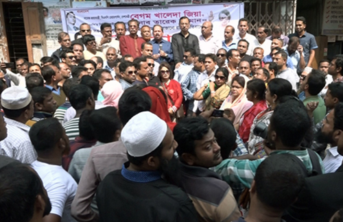 'বক্তব্য প্রমাণ করে ডাল মে কুচ কালা হায়'