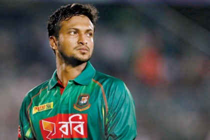 পিএসএল থেকে ছিটকে গেলেন সাকিব