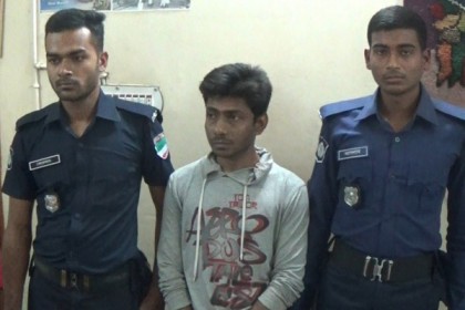 ঝিনাইদহে পাসপোর্ট দালালের কারাদণ্ড

