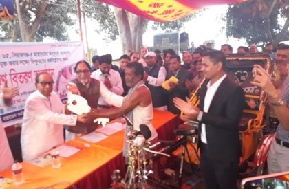উল্লাপাড়াকে ভিক্ষুক মুক্ত করতে ব্যতিক্রমী উদ্যোগ 