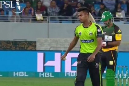 পিএসএল অভিষেকেই মুস্তাফিজের চমক 