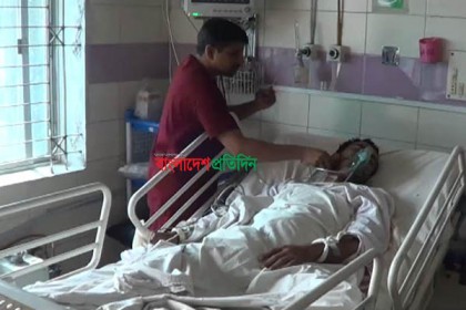 ময়মনসিংহে ছাত্রলীগ নেতা গুলিবিদ্ধ, আইসিইউতে ভর্তি
