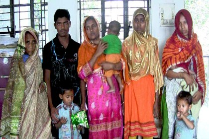কুমিল্লায় শিশুসহ নয় রোহিঙ্গা আটক