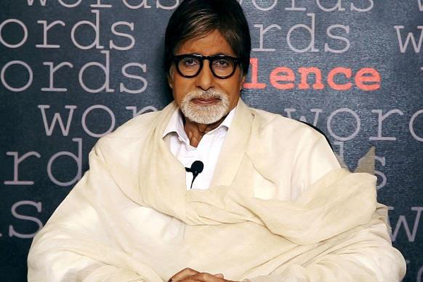 টুইট কাণ্ডের পর অমিতাভের নতুন পদক্ষেপে জল্পনা তুঙ্গে