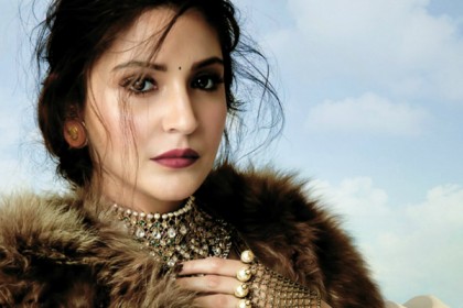 বাঙালিয়ানা দেখে রেগে যেতেন আনুশকা!