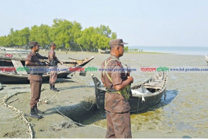 টেকনাফ সীমান্তে বিজিবি-কোস্ট গার্ডের সতর্ক অবস্থান