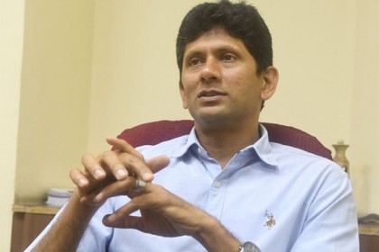 নির্বাচক কমিটি থেকে সরে দাঁড়ালেন প্রসাদ