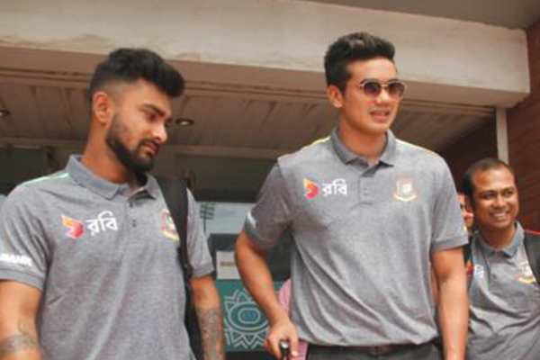 নিদাহাস ট্রফিতে অংশ নিতে দেশ ছাড়ল টাইগাররা