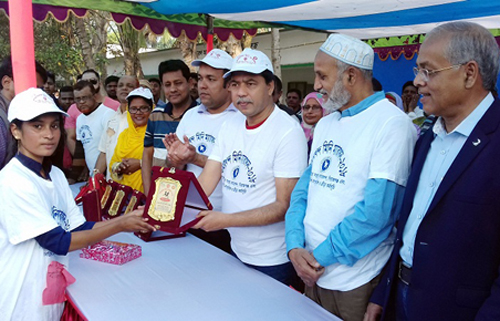 কামারখন্দে ব্যতিক্রমী আয়োজনে মিনি ম্যারাথন