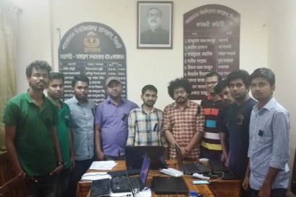 শাবিতে দিনব্যাপী সাংবাদিকদের কালো ব্যাজ ধারণ 

