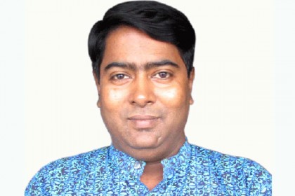 স্বেচ্ছায় রক্তদানে হাফ সেঞ্চুরী বিভাস দত্তের